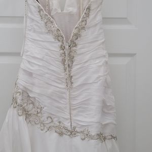 Dere king wedding dress size 6